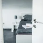דירה Voll Ausgestattete Mit Einzelbetten - Kueche - Wlan - Pkw-parkplatz