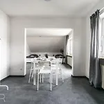 דירה Voll Ausgestattete Mit Einzelbetten - Kueche - Wlan - Pkw-parkplatz *
