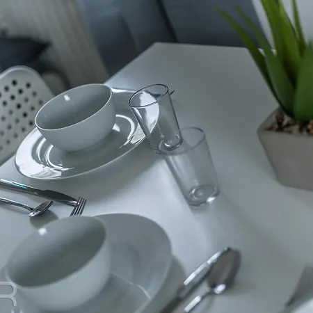 Voll Ausgestattete Mit Einzelbetten - Kueche - Wlan - Pkw-parkplatz Apartamento