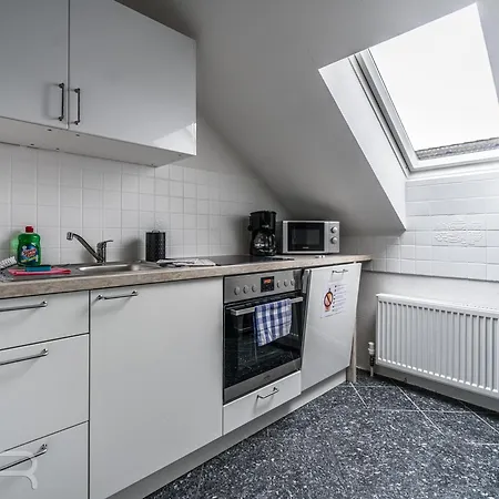 Apartamento Voll Ausgestattete Mit Einzelbetten - Kueche - Wlan - Pkw-parkplatz *