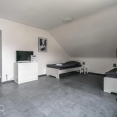 Voll Ausgestattete Mit Einzelbetten - Kueche - Wlan - Pkw-parkplatz