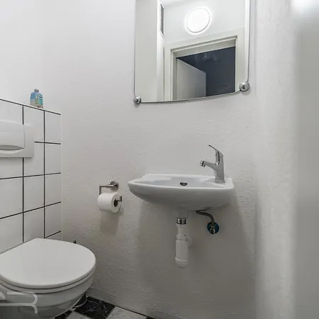 Voll Ausgestattete Mit Einzelbetten - Kueche - Wlan - Pkw-parkplatz