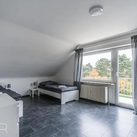 Voll Ausgestattete Mit Einzelbetten - Kueche - Wlan - Pkw-parkplatz Apartamento Rödermark