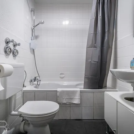 Voll Ausgestattete Mit Einzelbetten - Küche - Wlan - Pkw-parkplatz