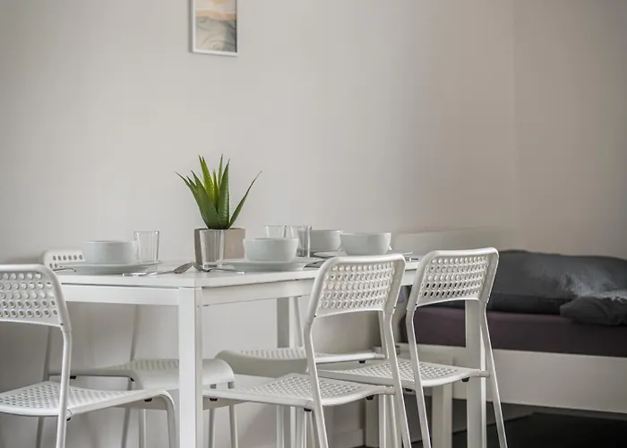 Voll Ausgestattete Mit Einzelbetten - Küche - Wlan - Pkw-parkplatz Apartment *