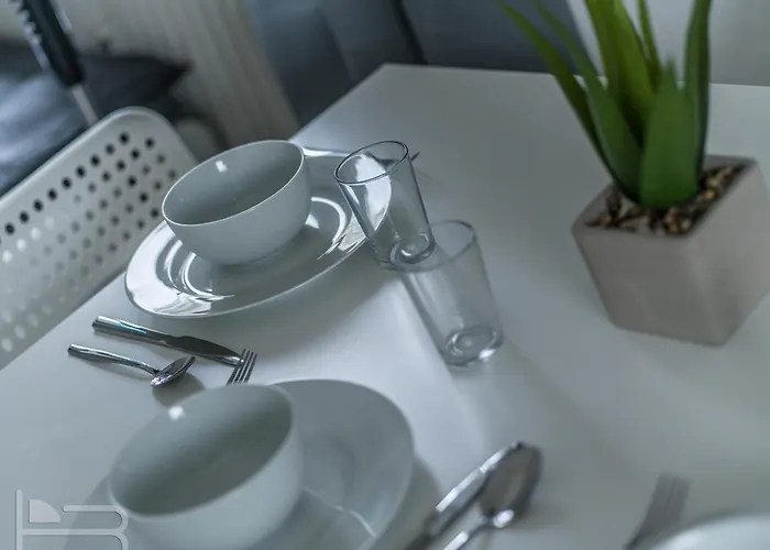 Voll Ausgestattete Mit Einzelbetten - Küche - Wlan - Pkw-parkplatz Apartment