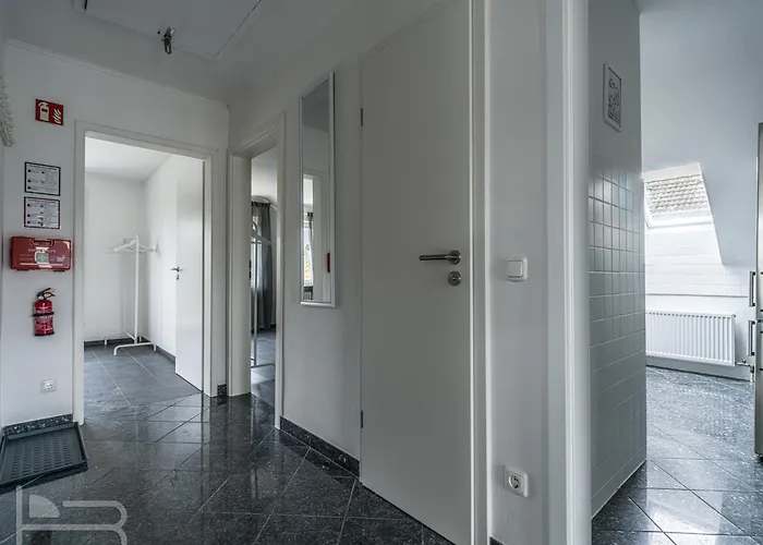 Voll Ausgestattete Mit Einzelbetten - Küche - Wlan - Pkw-parkplatz Apartment *