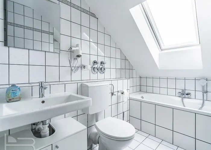 Voll Ausgestattete Mit Einzelbetten - Küche - Wlan - Pkw-parkplatz Apartment Rödermark