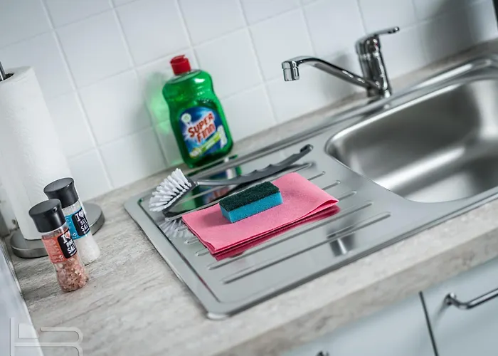 Voll Ausgestattete Mit Einzelbetten - Küche - Wlan - Pkw-parkplatz