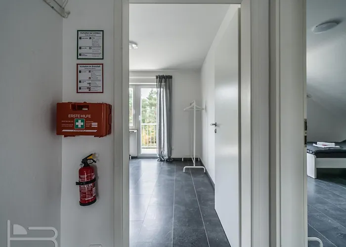 Voll Ausgestattete Mit Einzelbetten - Küche - Wlan - Pkw-parkplatz Apartment