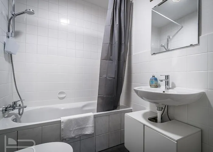 Voll Ausgestattete Mit Einzelbetten - Küche - Wlan - Pkw-parkplatz Apartment Rödermark